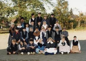 F555 Openb Dorpsschool 1985